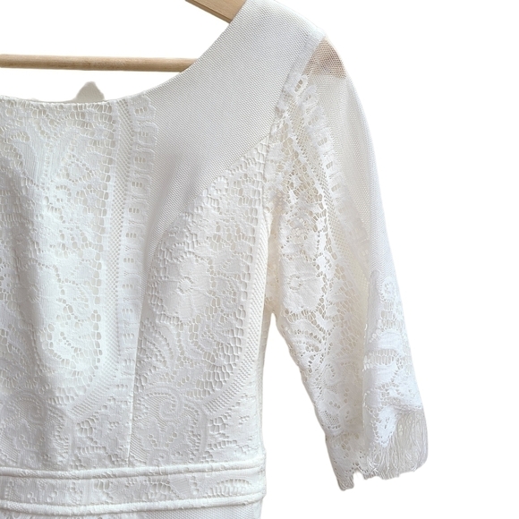 Tea & Cup Lace Overlay Dress with Open Back - Picture 5 of 14